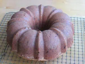 Toll house pound cake